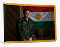 Kurdistan General Mazloum Abdi & Flagge Kurdistans"